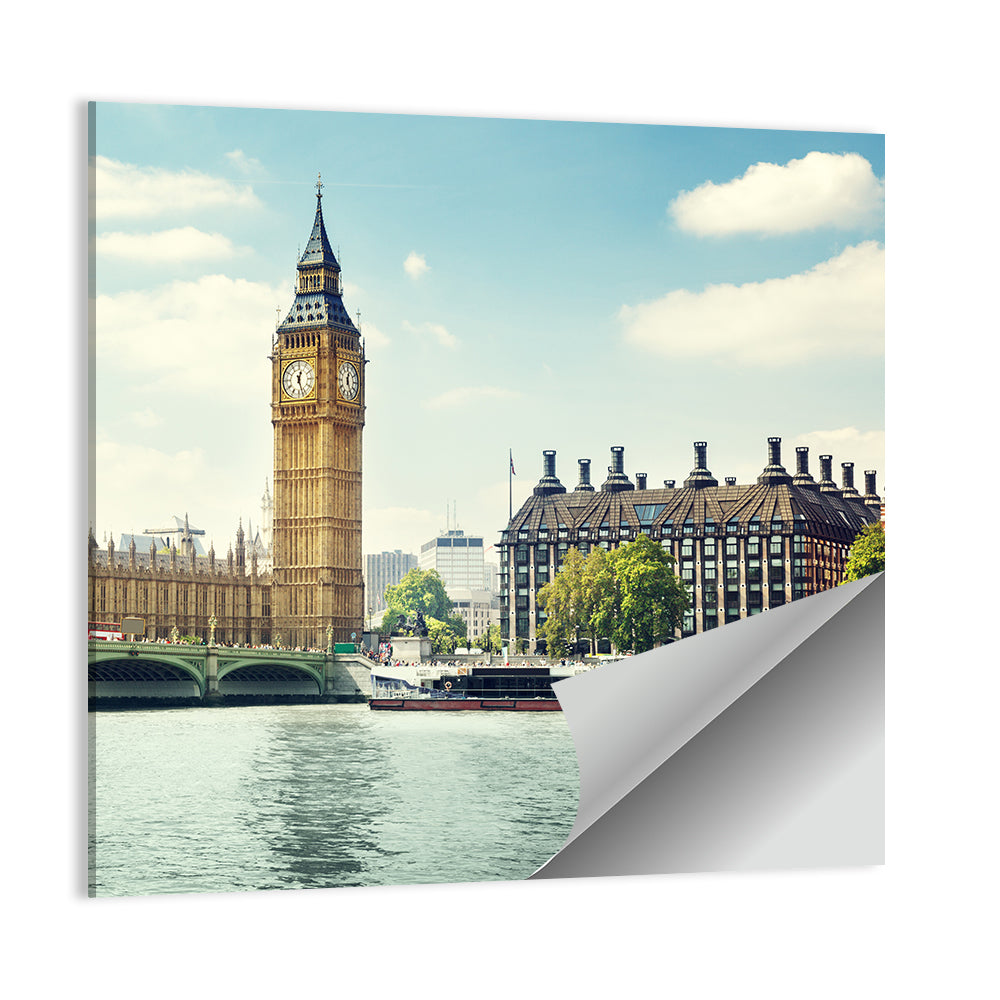 Big Ben on a Sunny Day Wall Art