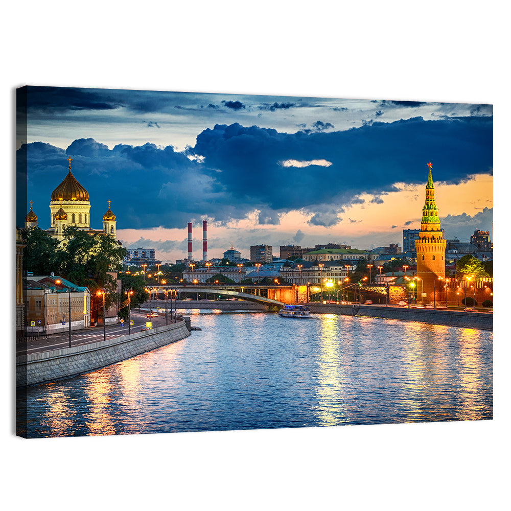 Kremlin on the Moskva River Wall Art, canvas print, landscape