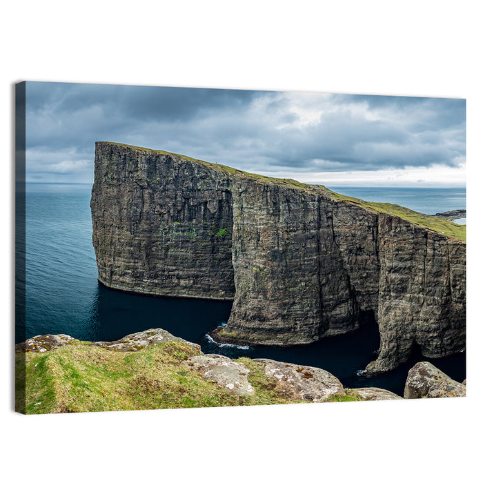 Trælanípa Cliff, Faroe Islands Wall Art as a canvas print