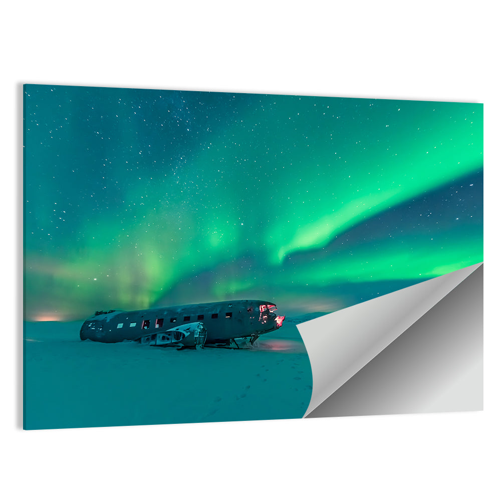 Aurora Over Wreck Beach Wall Art