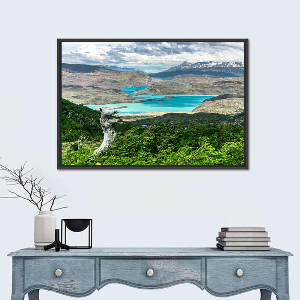 Hiking to Britanico Wall Art in a room, landscape