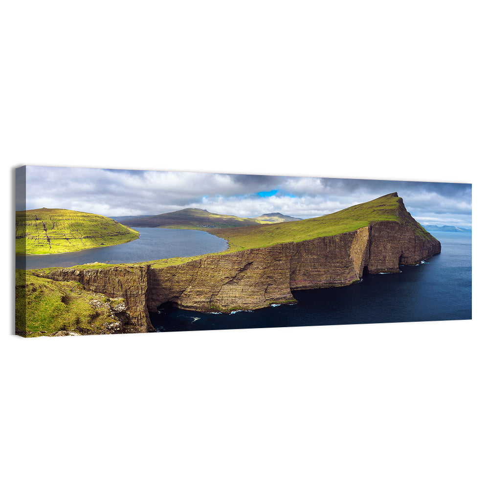 Sørvágsvatn Cliff Overlook Wall Art