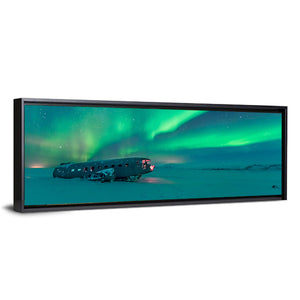 Aurora Over Wreck Beach Wall Art