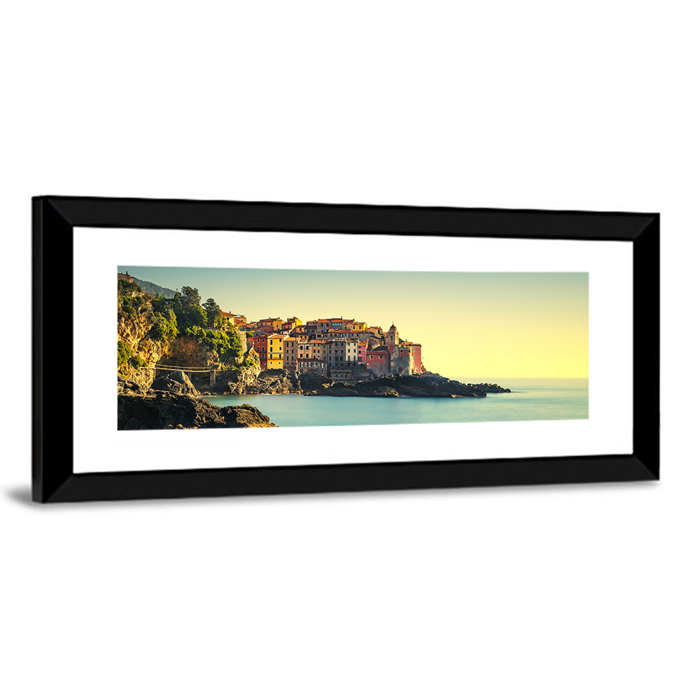 Manarola Cliffside, Cinque Terre Wall Art