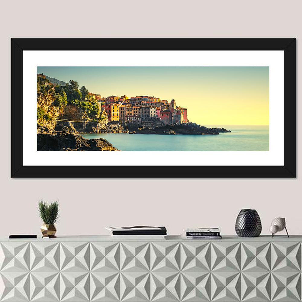 Manarola Cliffside, Cinque Terre Wall Art