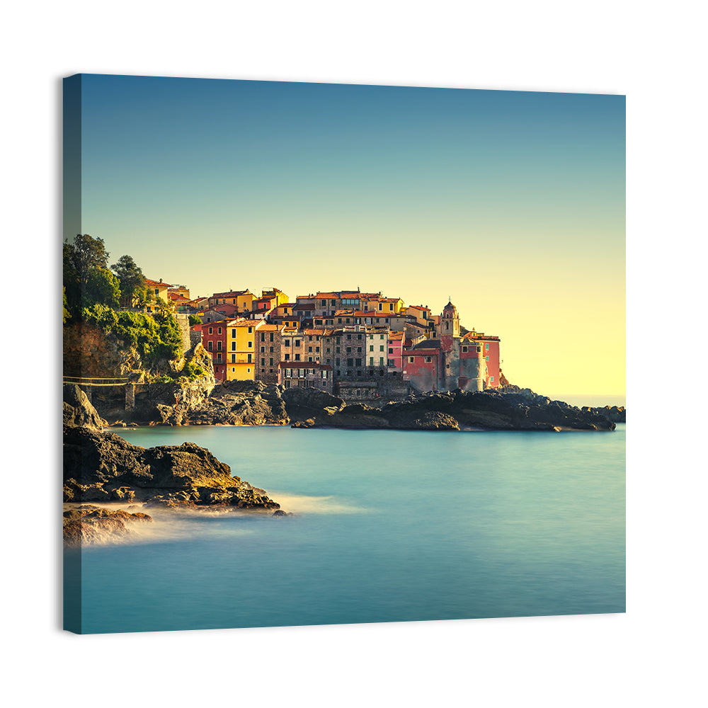 Manarola Cliffside, Cinque Terre Wall Art
