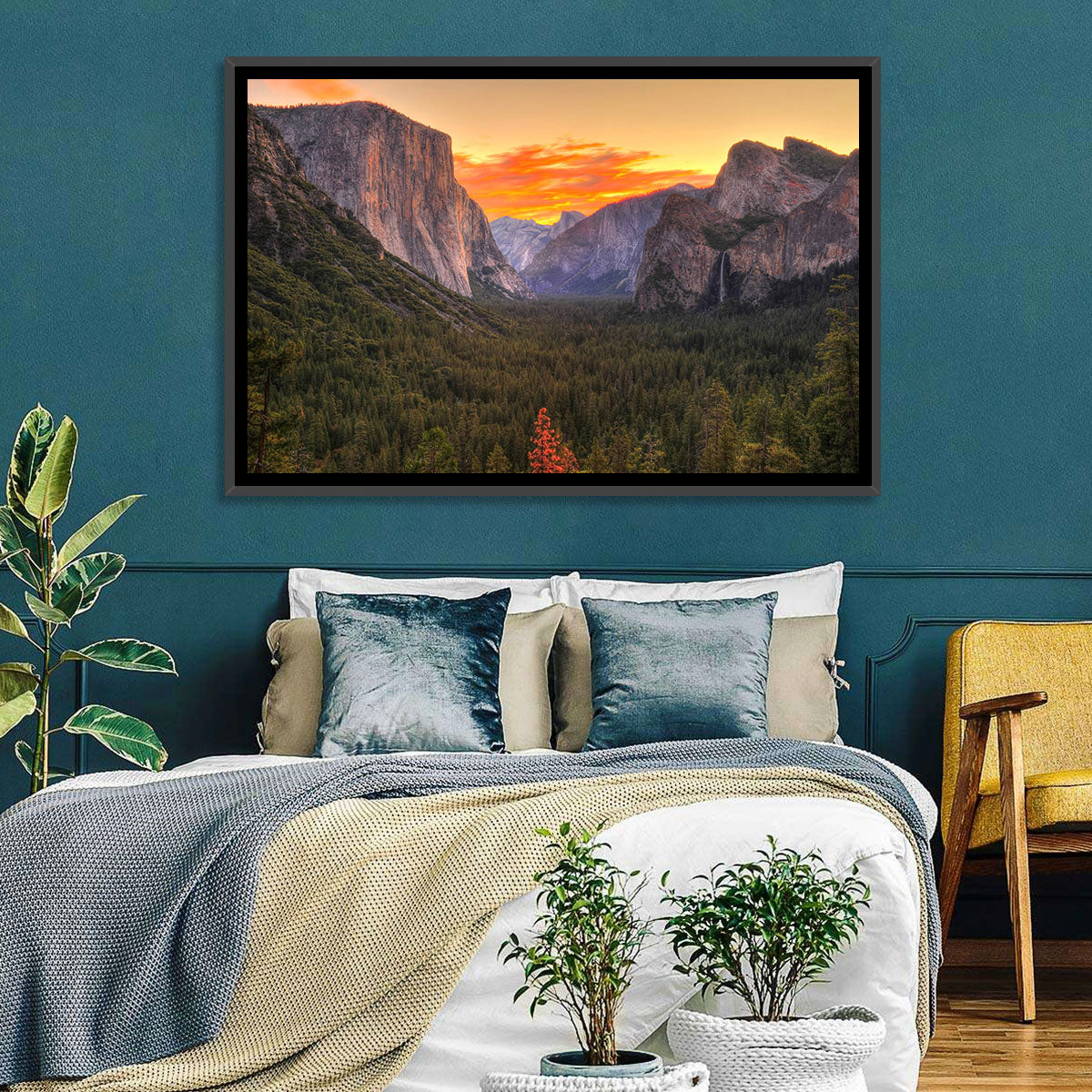Yosemite Valley Sunset from Tunnel View Wall Art in a room, landscape