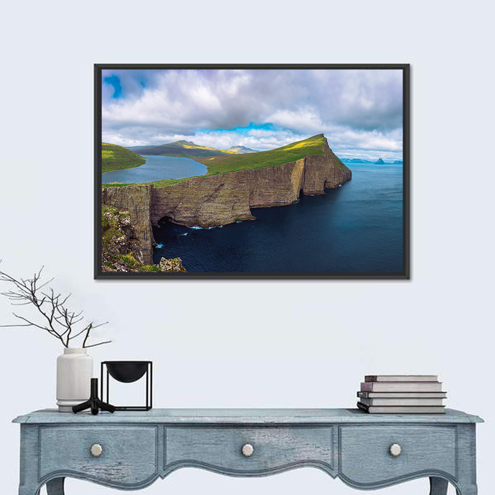 Sørvágsvatn Cliff Overlook Wall Art