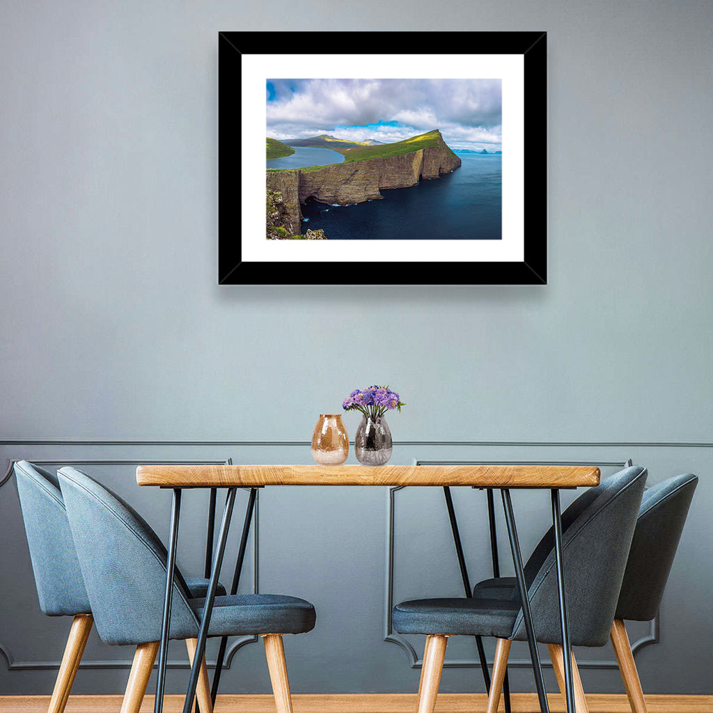 Sørvágsvatn Cliff Overlook Wall Art