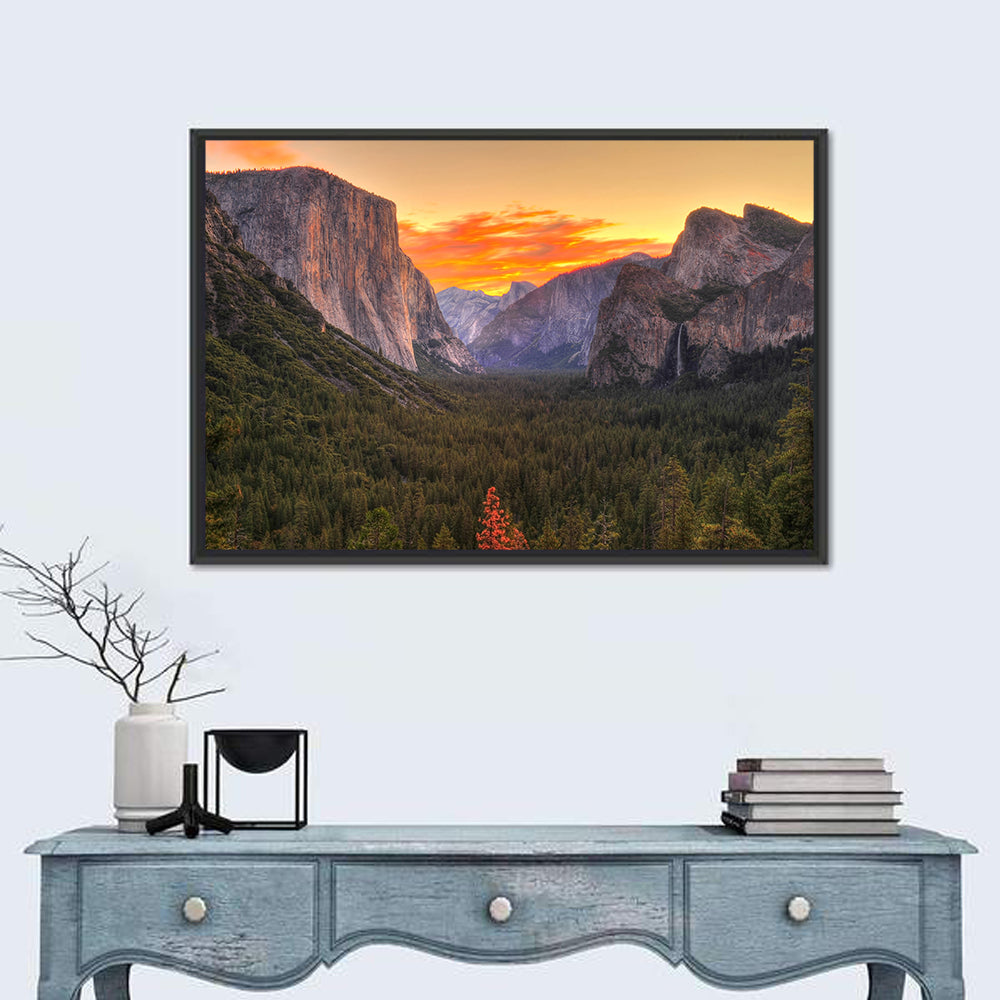 Yosemite Valley Sunset from Tunnel View Wall Art
