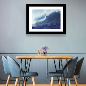 Strong Ocean Wave Wall Art