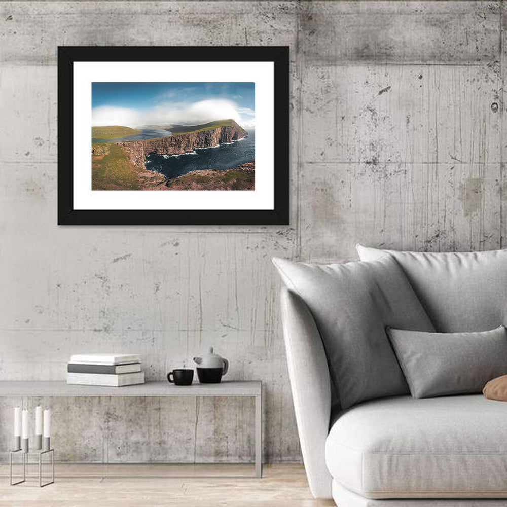 Traelanipa Cliffs, Sørvágsvatn Wall Art