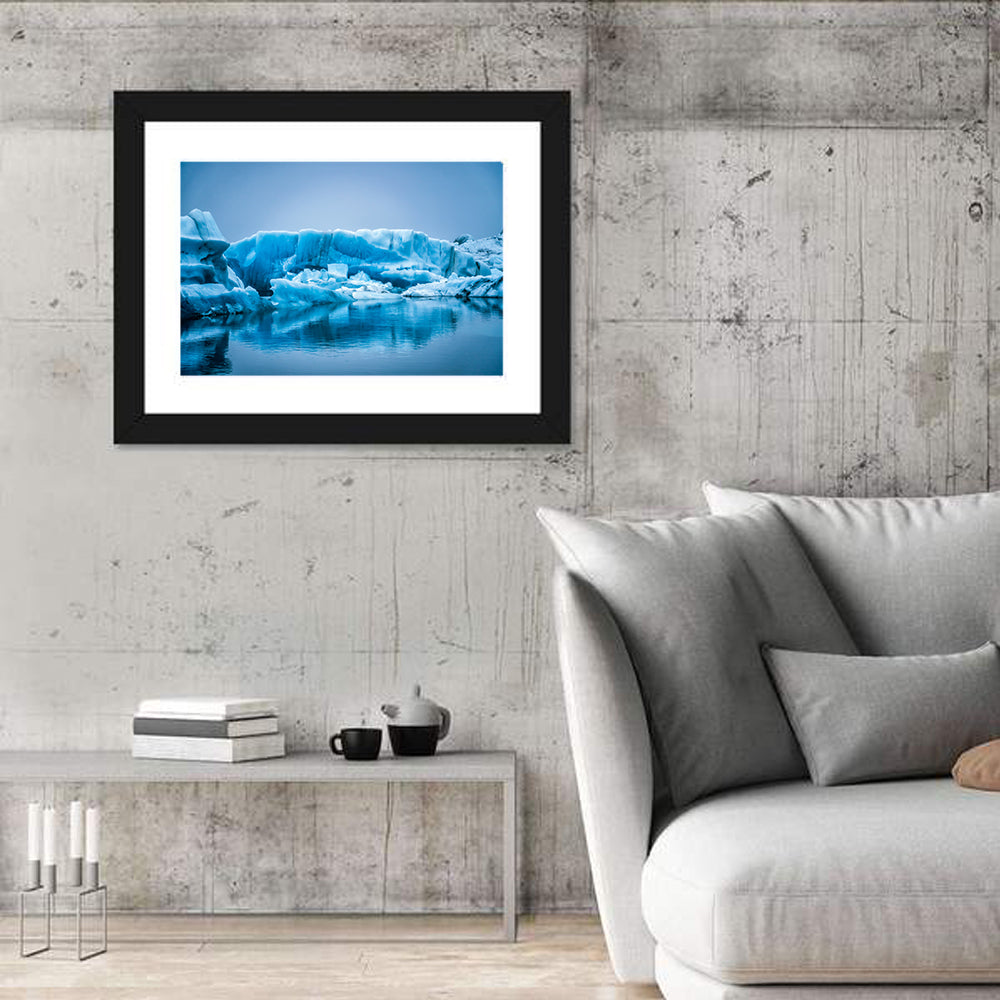 Icebergs in Jokulsarlon Wall Art in a room, landscape