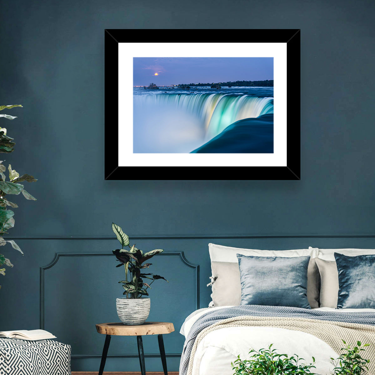 Horseshoe Falls by Moonlight Wall Art