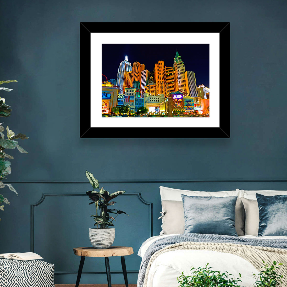 Las Vegas Big Apple Coaster at Night Wall Art in a room, landscape