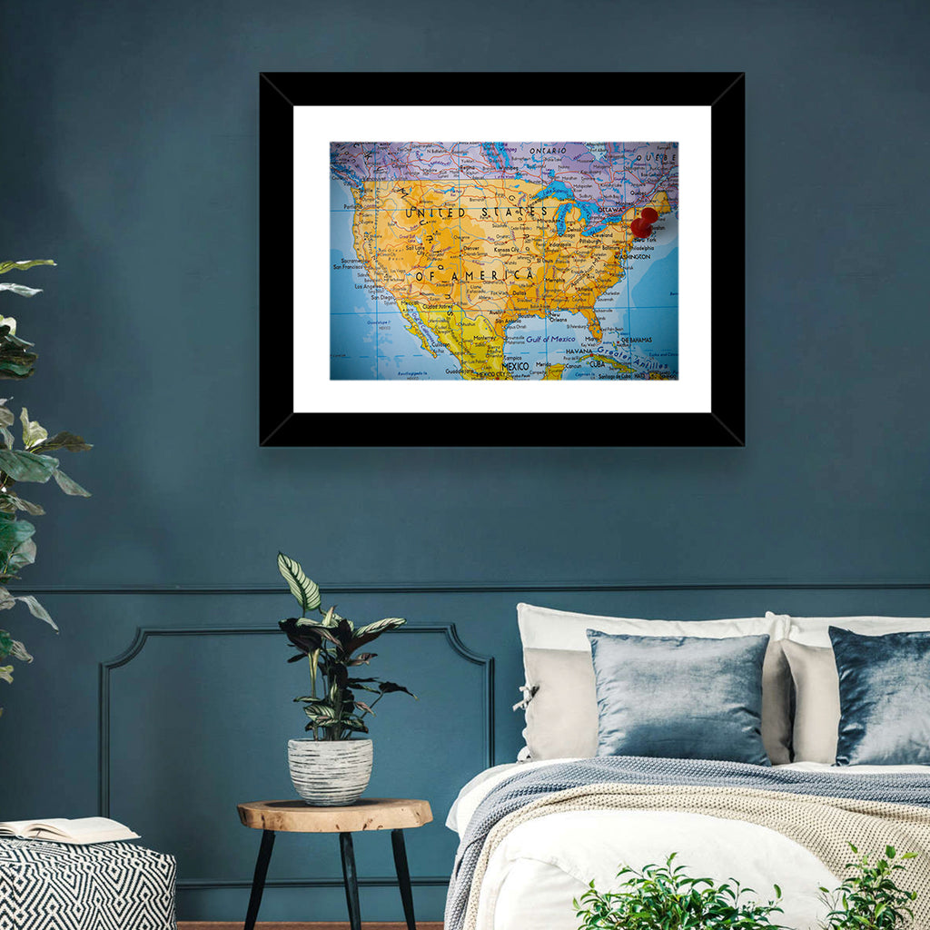 Vintage USA Map with Northeastern Pushpin Wall Art