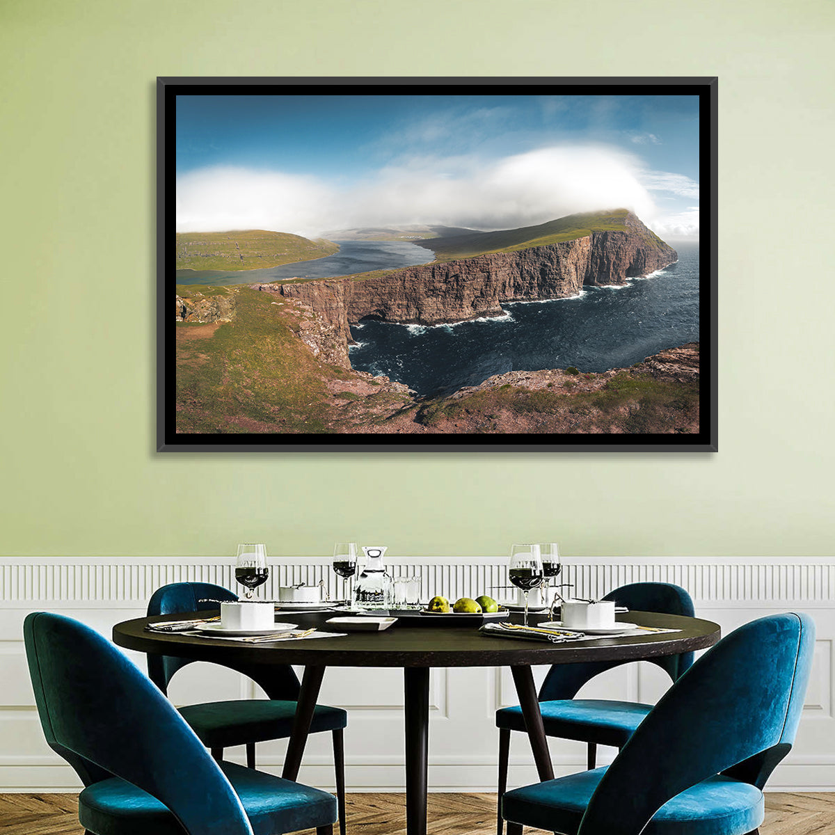 Traelanipa Cliffs, Sørvágsvatn Wall Art