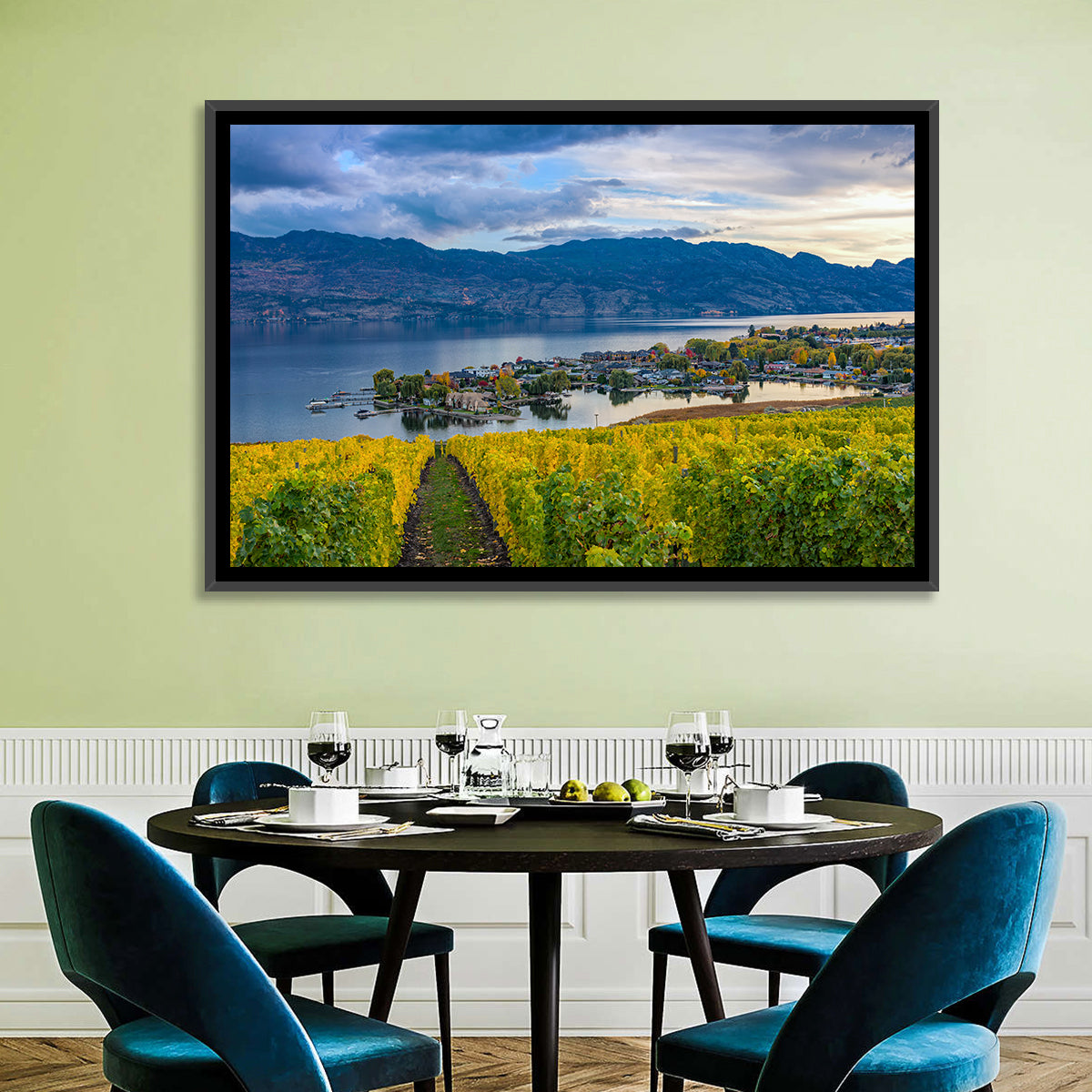 Okanagan Lake Vineyard, Kelowna Wall Art