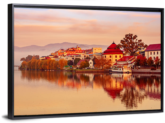 Svět Pond, Trebon Sunrise Wall Art as a framed canvas