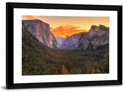 Yosemite Valley Sunset from Tunnel View Wall Art