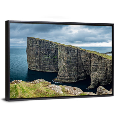 Trælanípa Cliff, Faroe Islands Wall Art