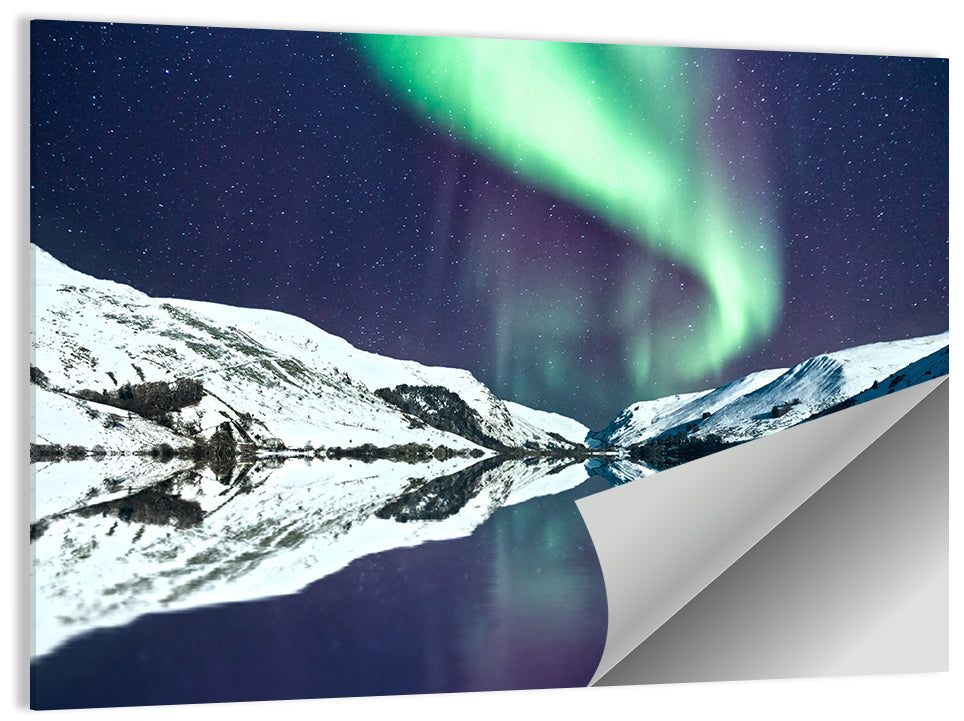 Emerald Aurora Over Mirror Lake Wall Art