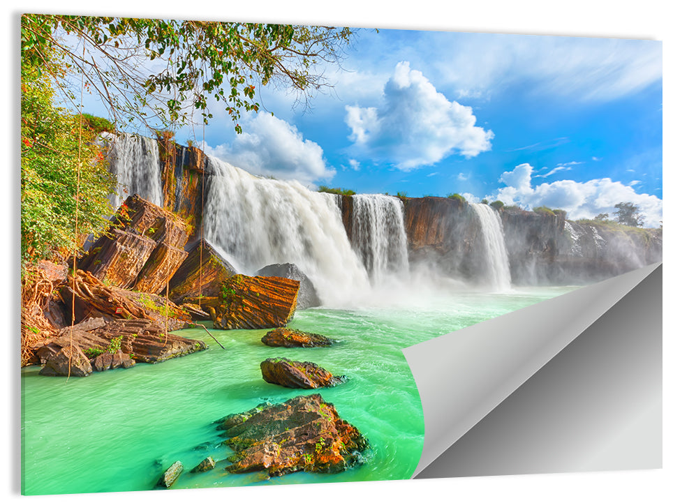 Dray Nur Waterfall Wall Art