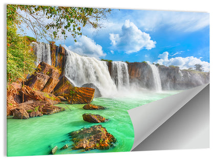 Dray Nur Waterfall Wall Art