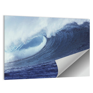 Strong Ocean Wave Wall Art