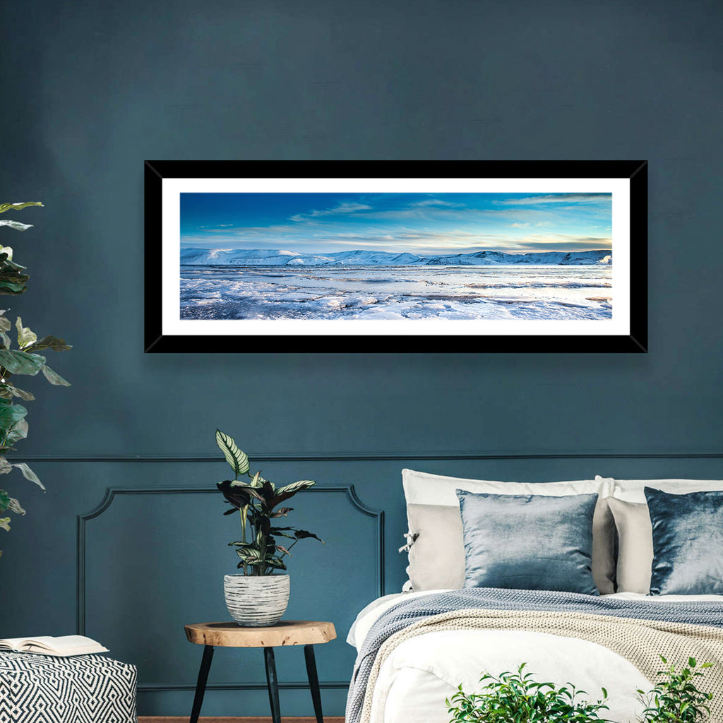 Kleifarvatn Winter Horizon Wall Art