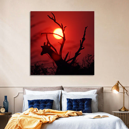Giraffe Silhouette at Sunset Wall Art