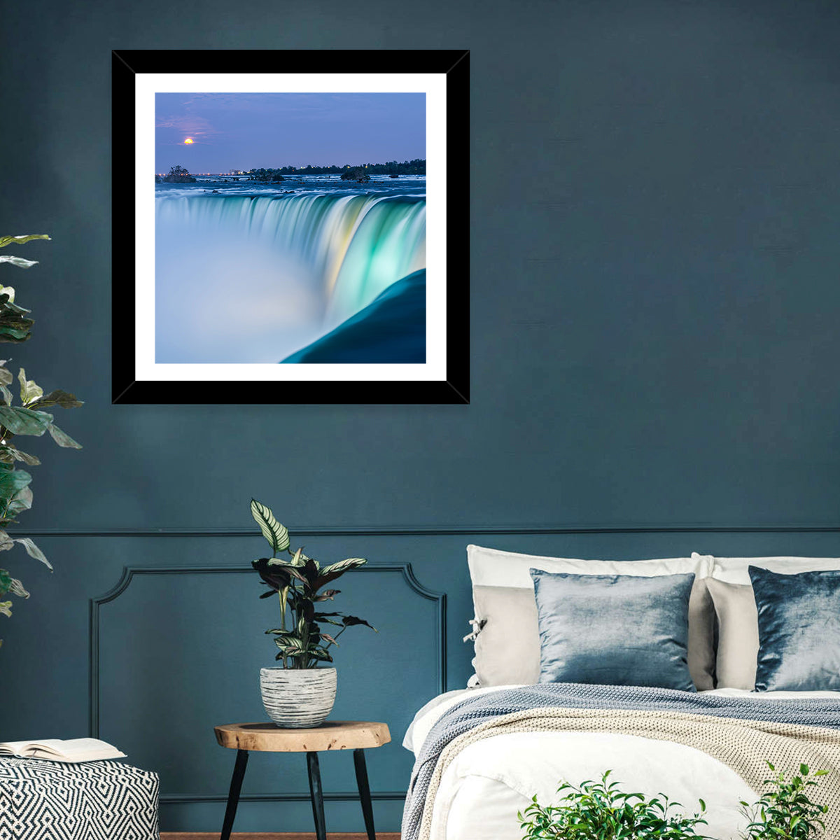 Horseshoe Falls by Moonlight Wall Art