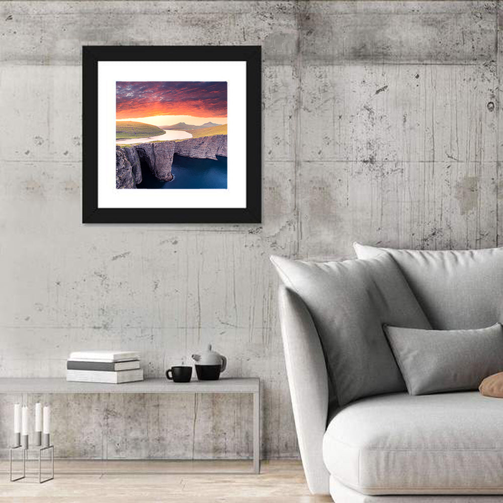 Sørvágsvatn Cliffside Dusk Wall Art